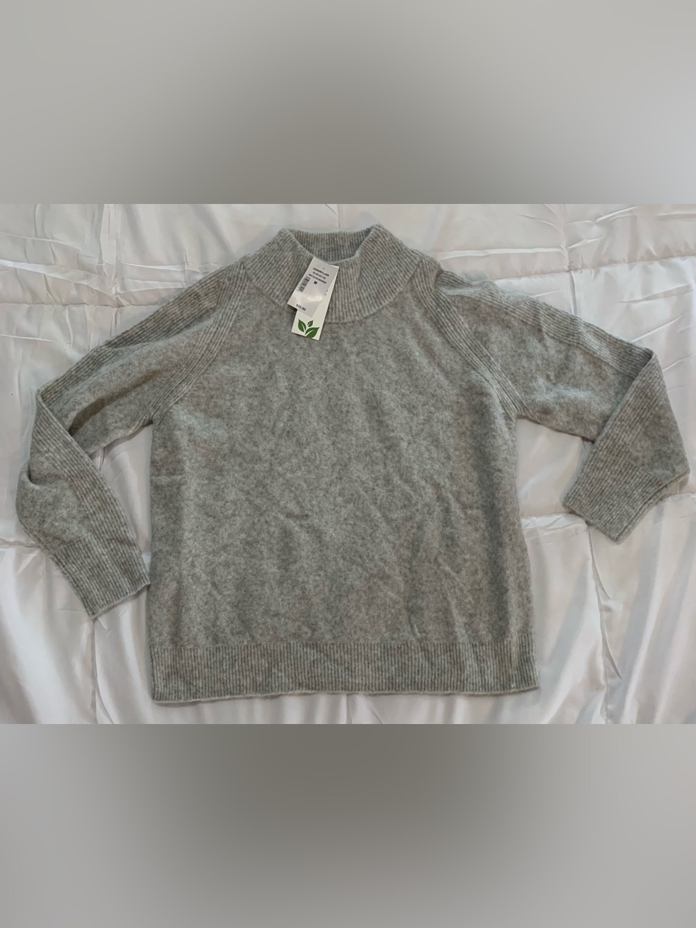 New with tags Ricki’s sweater size M - Picture 1 of 3